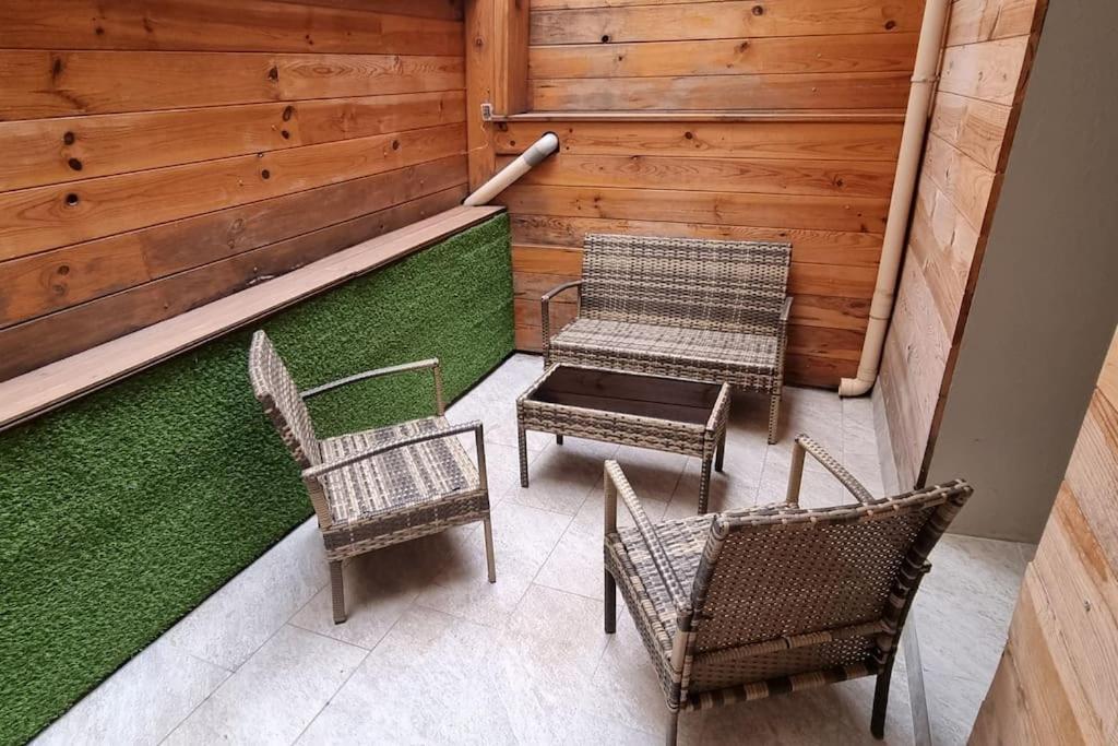 Agreable Appartement Avec 2 Places De Parking Dans Le Garage Béziers Esterno foto
